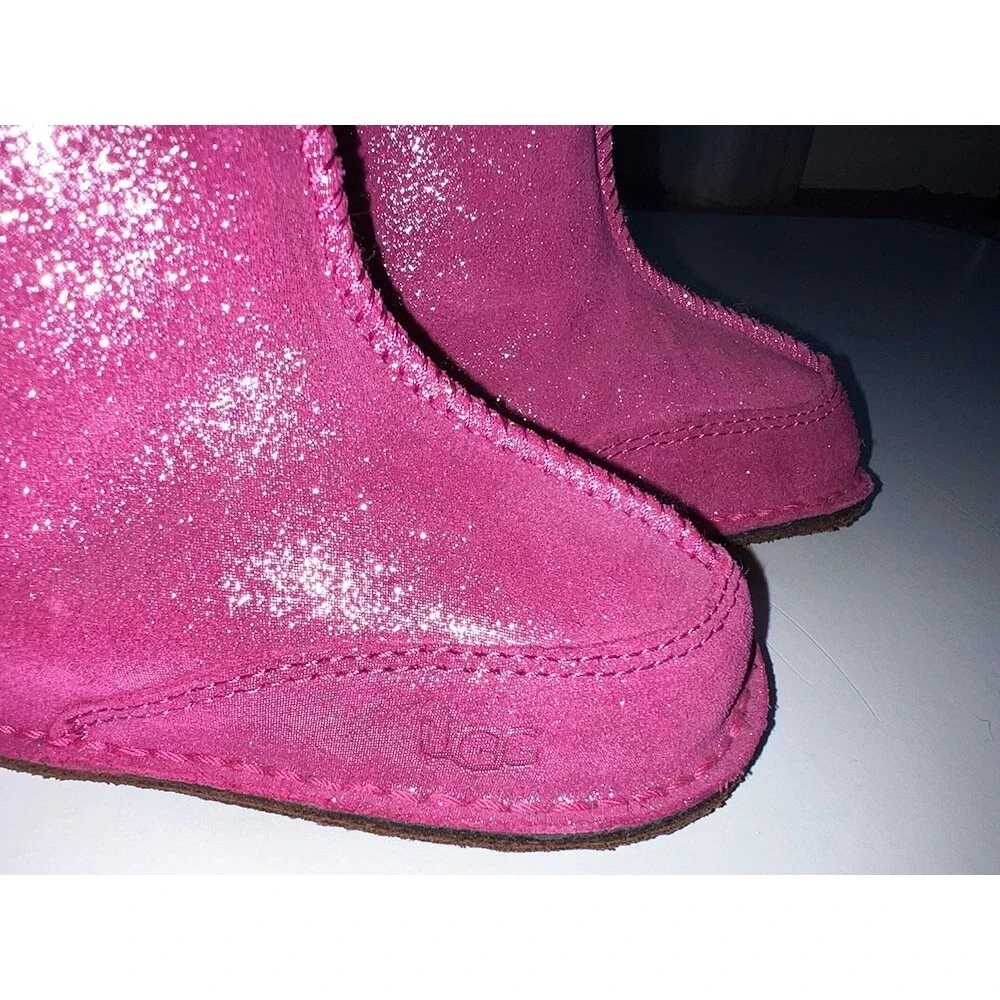 UGGS BOO Baby‎ Toddler Hot Pink Size L New